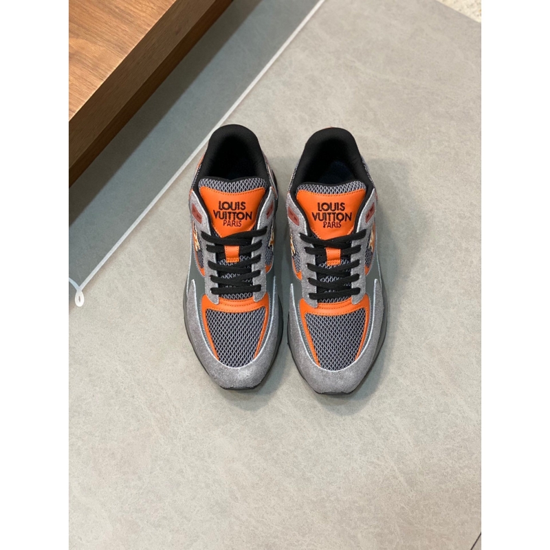 l**is V*t*n sneakers